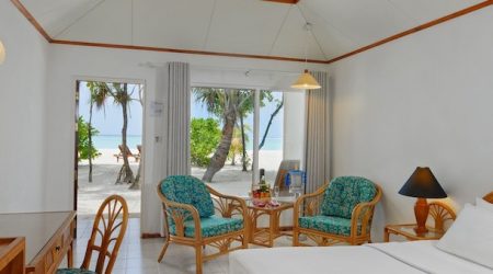 Villa-Park-Beach-Villa-Bed-Large