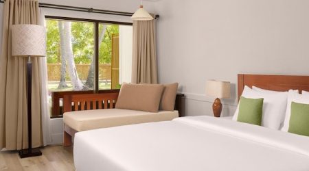 Villa-Park-Sun-Villa-Bedroom-Large